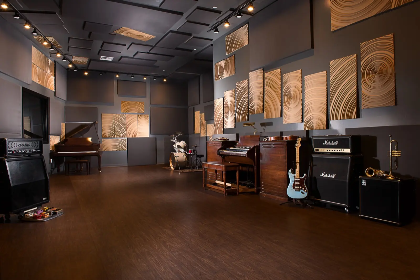 Hybrid Studio